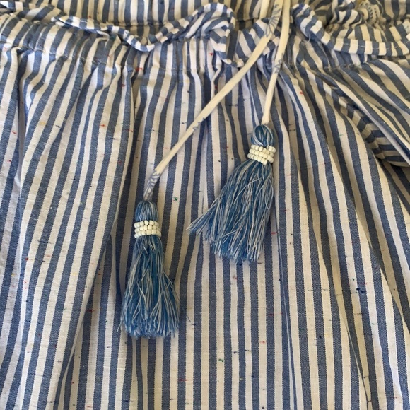 CLUB MONACO Pin stripeTop - Picture 3 of 4